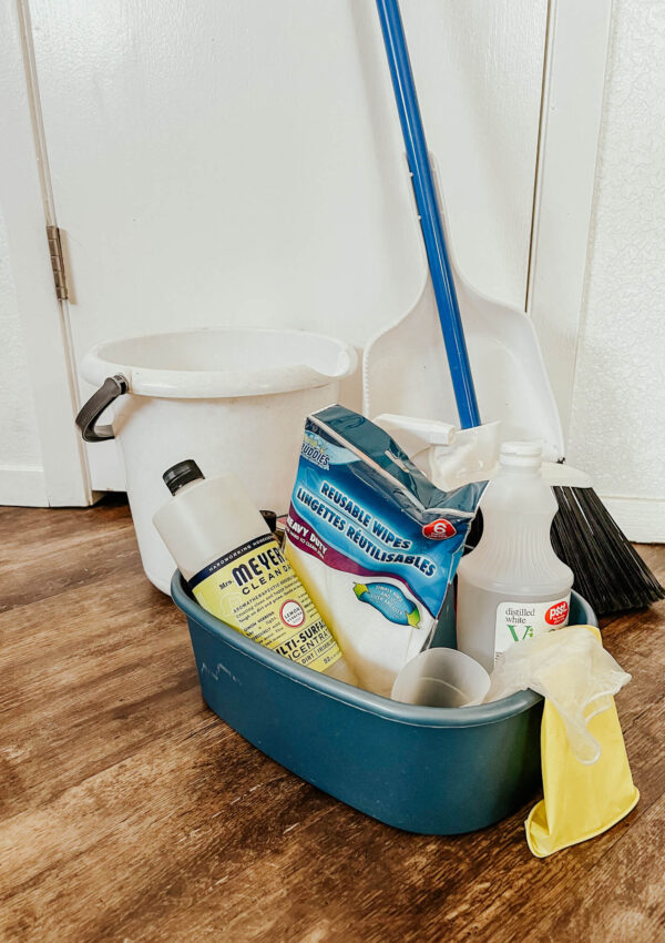 How to Create a Productive Spring Cleaning Checklist