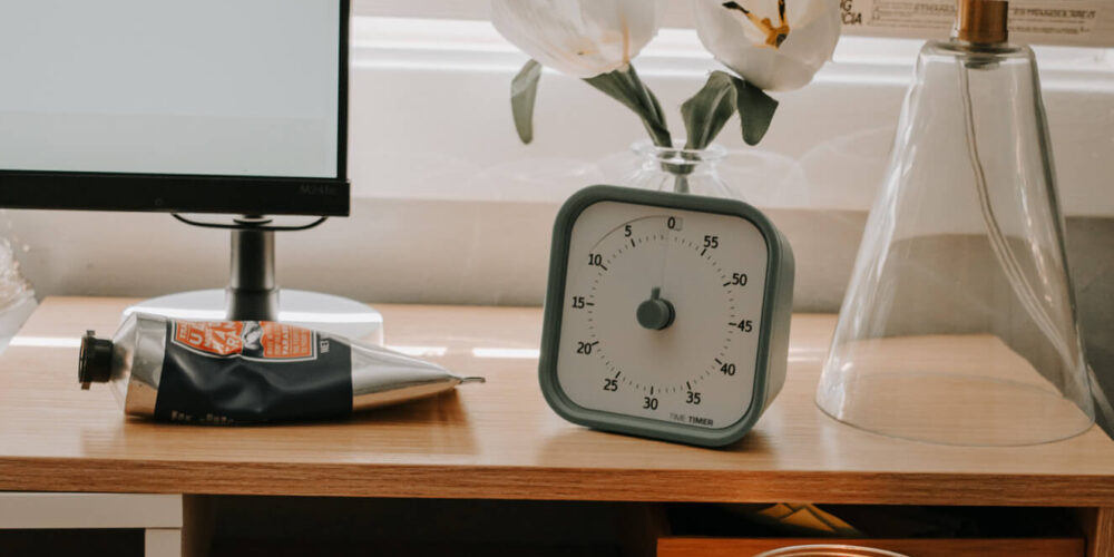 perfect cozy desk setup