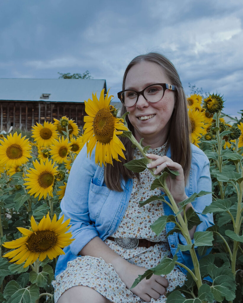 sunflower photoshoot poses